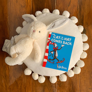 
                
                    Load image into Gallery viewer, The Cat in the Hat Comes Back by Dr. Seuss
                
            