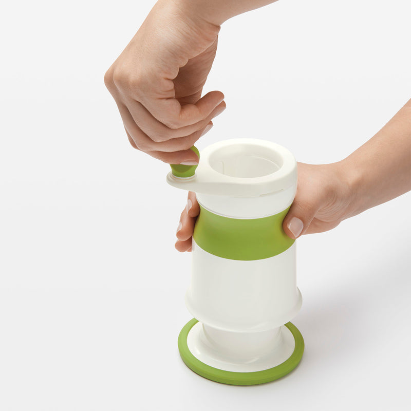 
                
                    Load image into Gallery viewer, OXO Tot Mash Maker Baby Food Mill
                
            