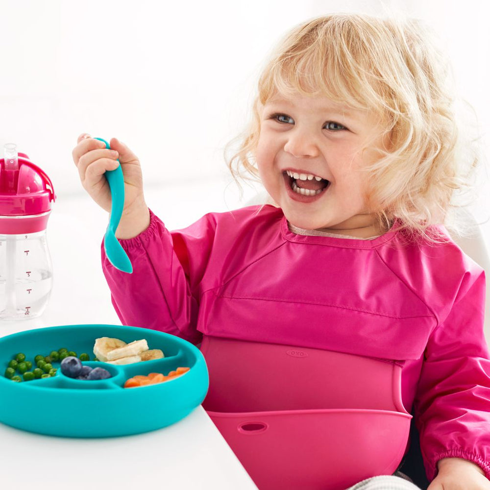 OXO Tot Sleeved Roll-Up Bib with Pocket Case